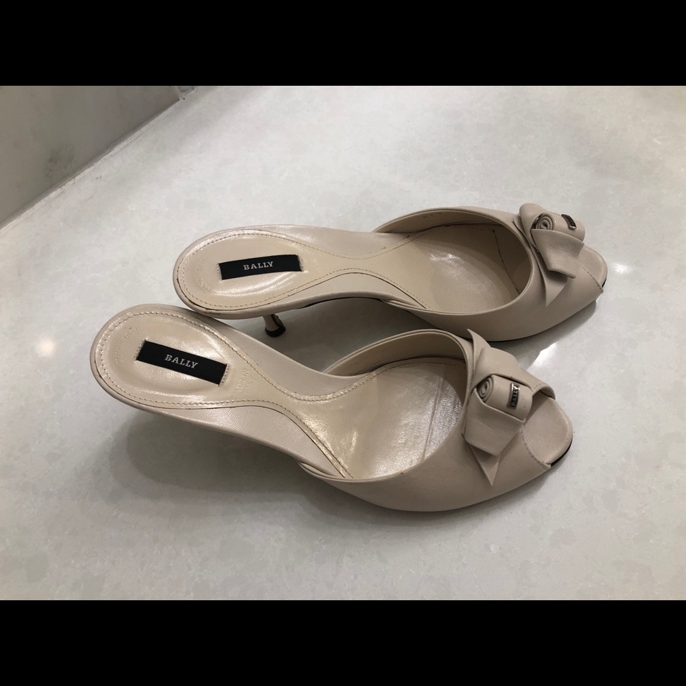 Bally white leather sandals